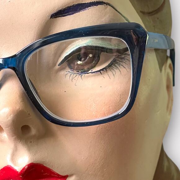 Betsey Johnson +2.00 Blue Reading Glasses Readers Square - Picture 1 of 4